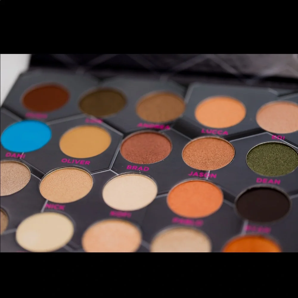 BEEBEAUTY LONDON Barbarella Eyeshadow Palette $50 NIB